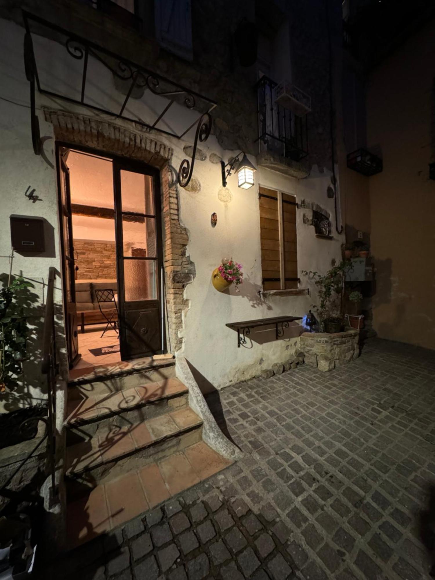 Chez Kay Lägenhet Roquebrune-sur Argens Exteriör bild