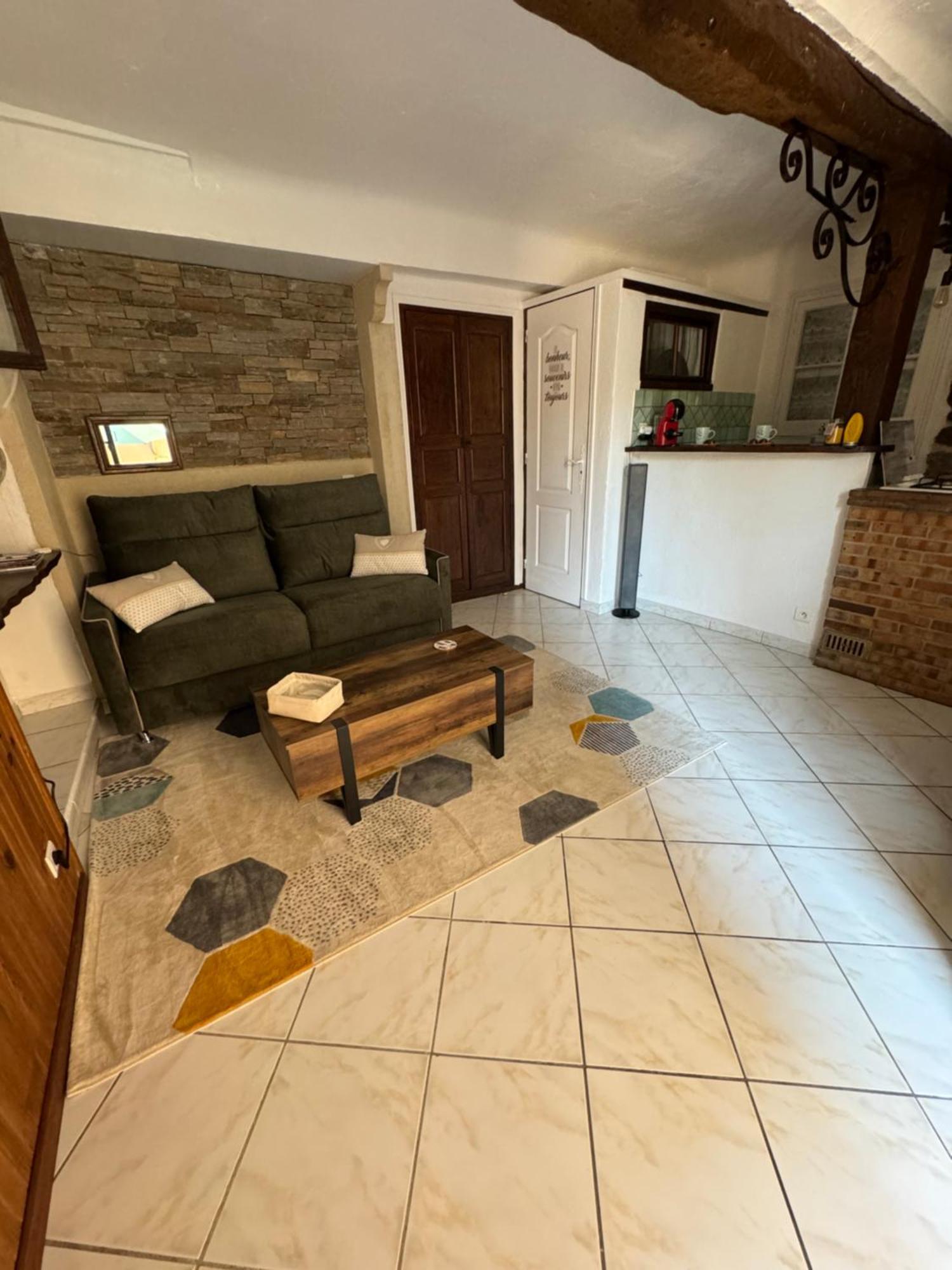 Chez Kay Lägenhet Roquebrune-sur Argens Exteriör bild