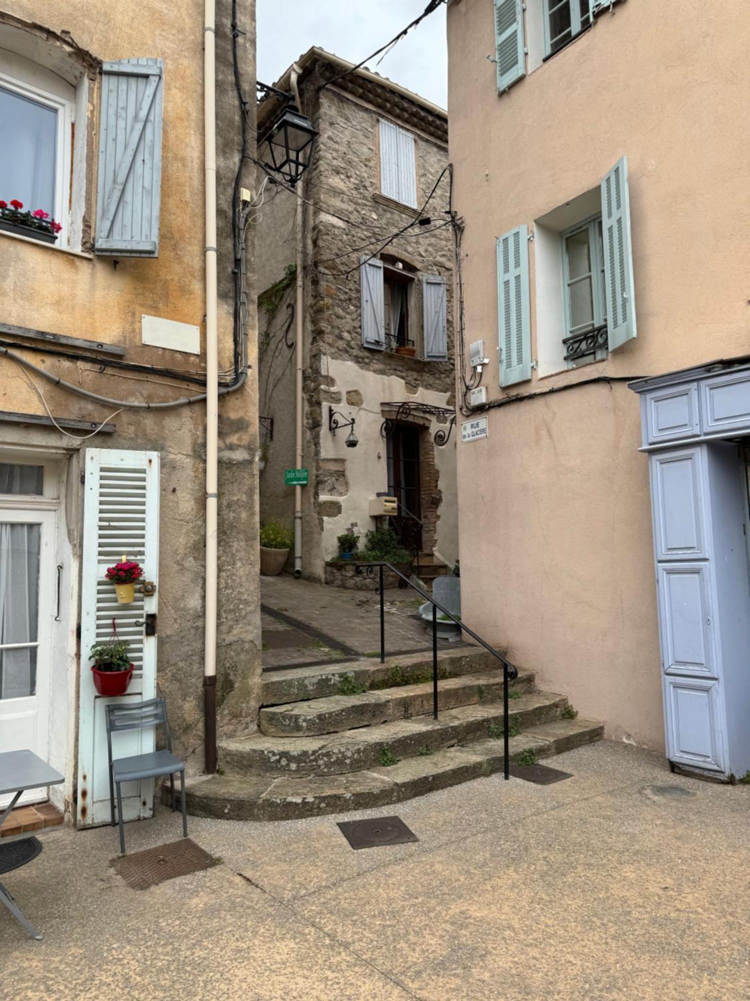 Chez Kay Lägenhet Roquebrune-sur Argens Exteriör bild