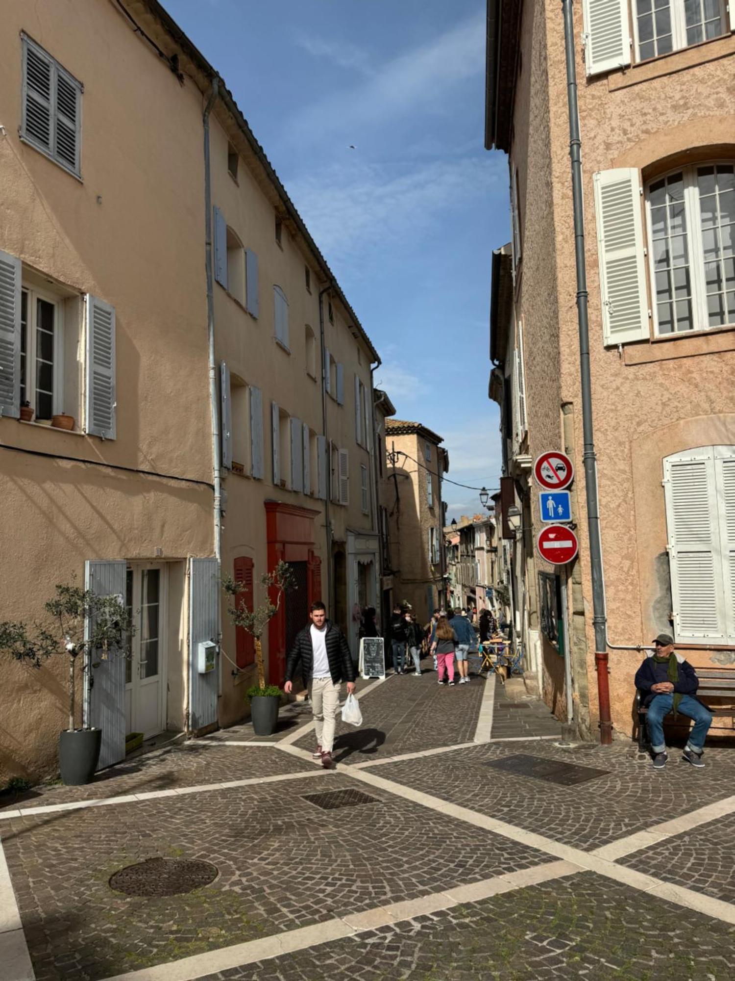 Chez Kay Lägenhet Roquebrune-sur Argens Exteriör bild