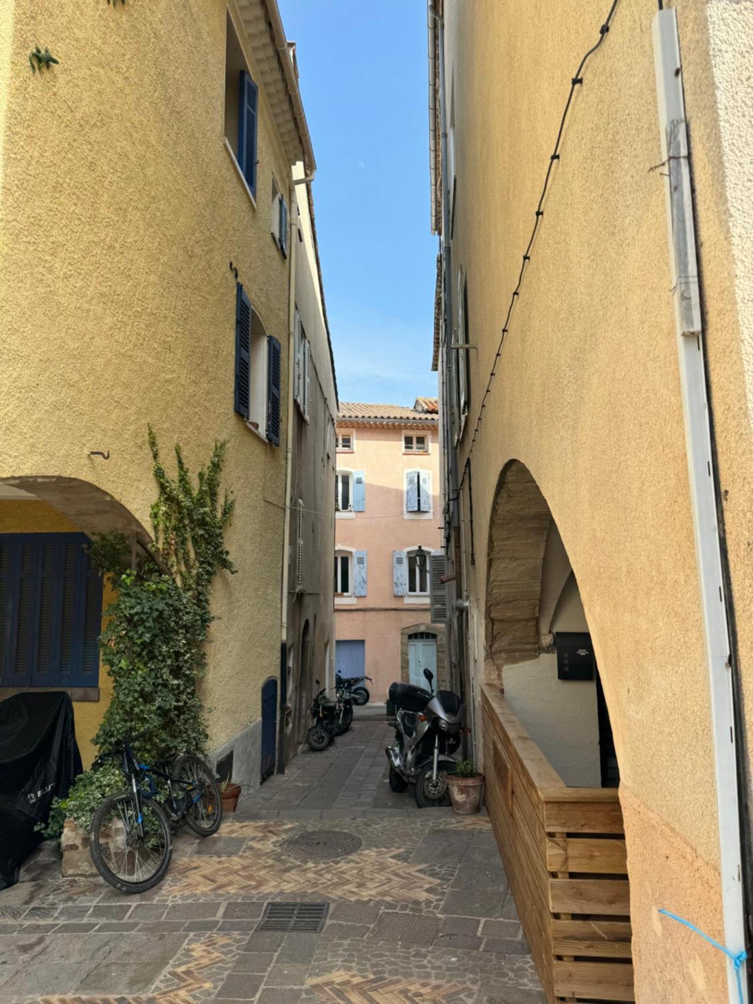 Chez Kay Lägenhet Roquebrune-sur Argens Exteriör bild