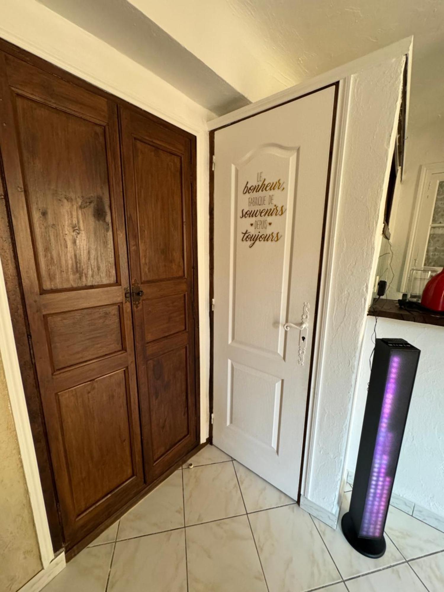 Chez Kay Lägenhet Roquebrune-sur Argens Exteriör bild